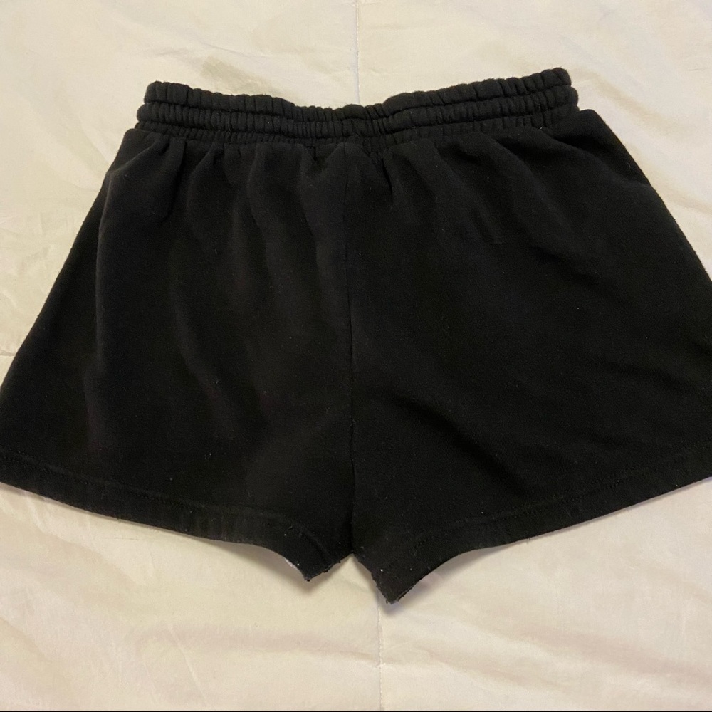 Shorts - Picture 6 of 8